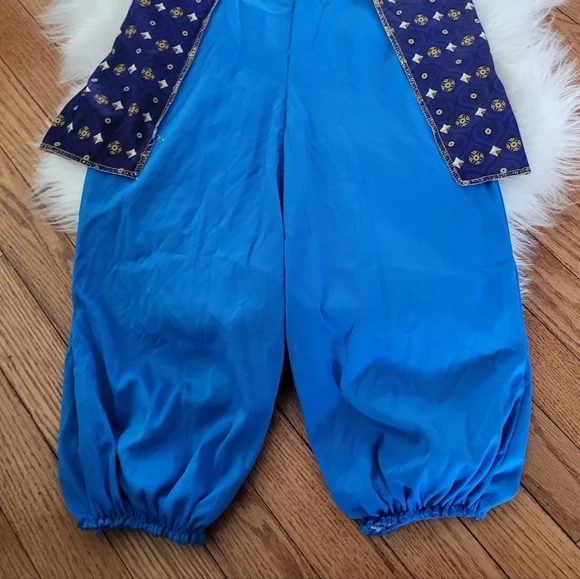 Disney Genie Costume 🕌🧞‍♂️ - Picture 12 of 14